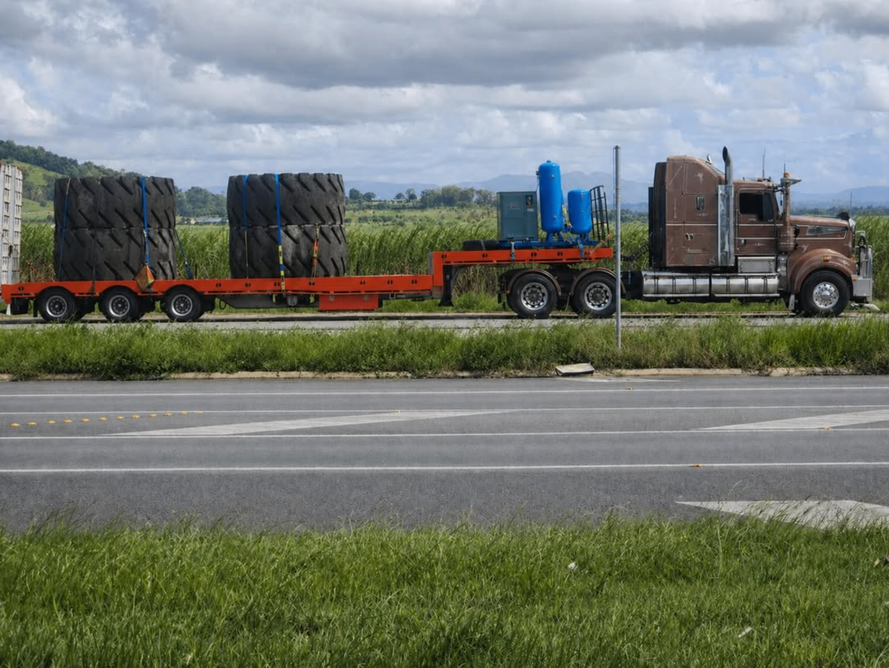 North Queensland, machinery float transport, WT Morgan Group